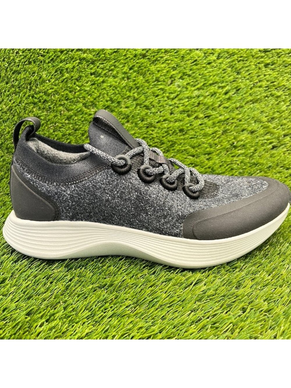 Allbirds Wool Strider Womens Size 9 Black Gray Athletic Running Shoes Sneakers